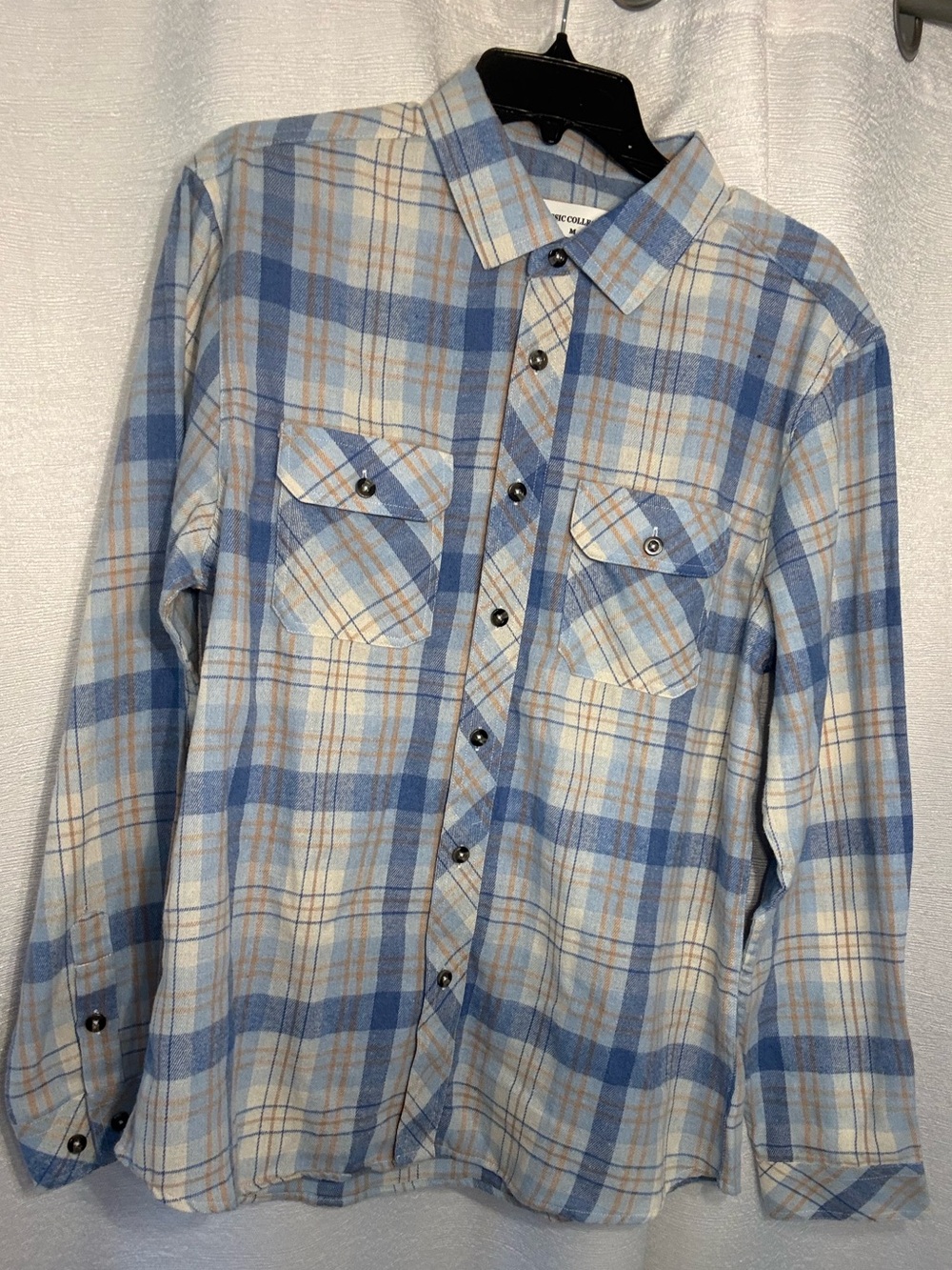 Classic Collection Light Blue and Cream Plaid Button-Down Shirt New